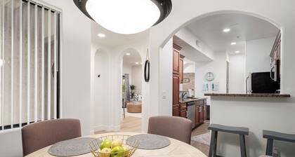 Beautiful Condo! Great location, 5 miles from UofA