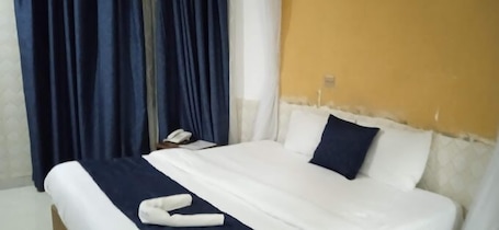 Standard Double Room, Lake View | Free WiFi, bed sheets
