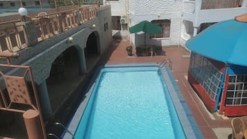 Piscina all'aperto