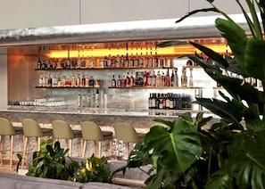 Bar (en la propiedad)