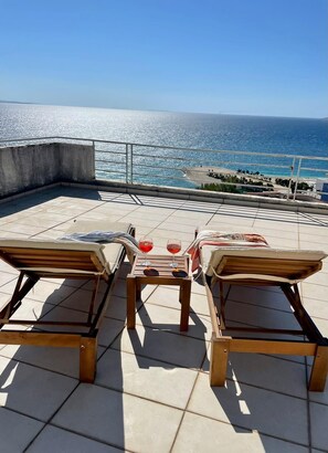 Property grounds - Penthouse 200m from the sea (Saranda)