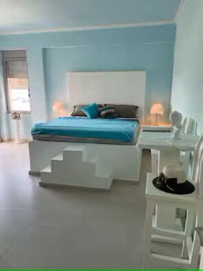 2 Schlafzimmer, Schreibtisch, BĂŒgeleisen/BĂŒgelbrett, WLAN