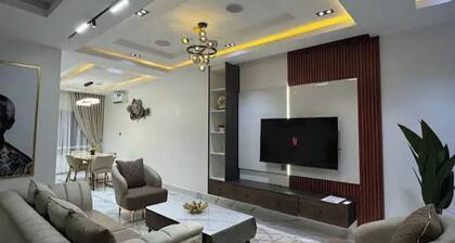 Aeronat Luxury Apartment