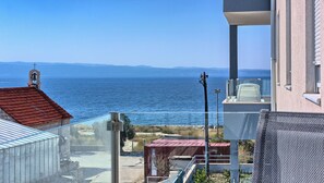 Apartament Deluxe, vistes a la platja | Vista de la platja o del mar