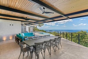 Casa, vista al océano | Terraza o patio