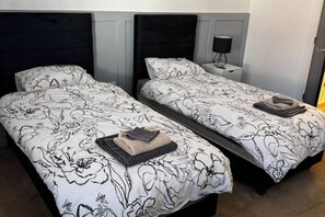 2 Schlafzimmer, Bügeleisen/Bügelbrett, WLAN, Bettwäsche