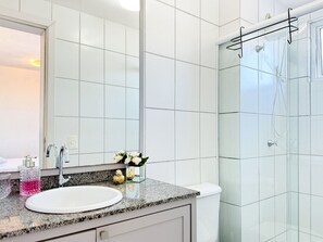 Bathroom - Resid. Clube Mar Grosso-Laguna - LAG706 (Laguna)