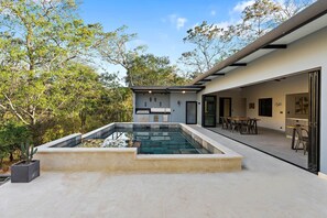 Maison, vue sur le jardin | Piscine privée