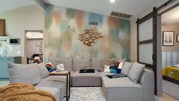 智能电视、壁炉