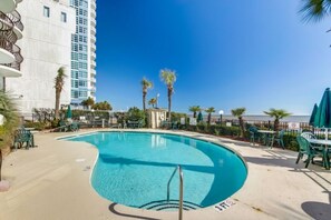Indoor pool - Palms Resort 1602 with Pools (Myrtle Beach)