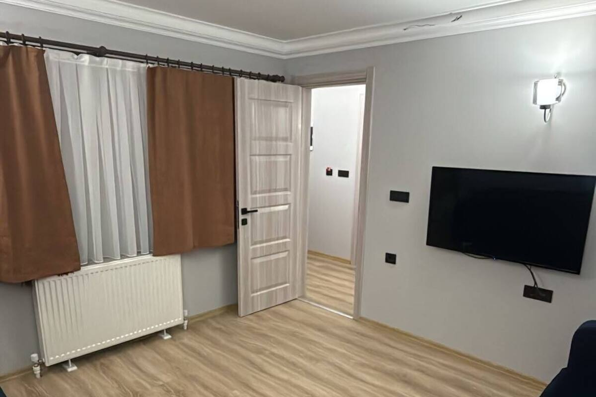 Classic Double Room, Mountain View | Desk, soundproofing, WiFi (free)