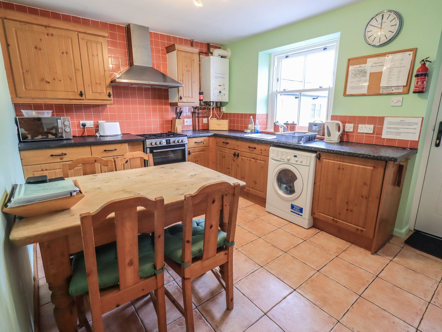 Cookware/dishes/utensils