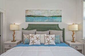 10 bedrooms, iron/ironing board, free WiFi, bed sheets