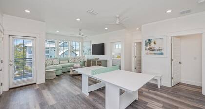 Aviary: New! Sleeps 24! Oceanview! 5 min to beach!