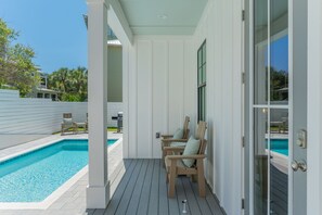 Piscine extérieure, piscine chauffée