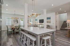 Dining - Aviary: New! Sleeps 24! Oceanview! 5 min to beach! (Santa Rosa Beach)