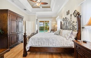 4 Schlafzimmer, Schreibtisch, Bügeleisen/Bügelbrett, kostenloses WLAN