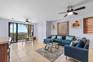 Appartement, balcon, vue océan | Coin séjour