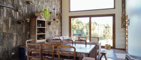 Villa | Dining room