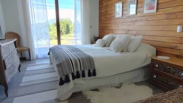 Apartment | 4 bedrooms, free WiFi