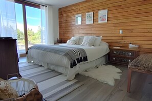 Apartment | 4 bedrooms, free WiFi