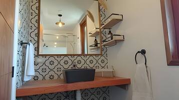 Apartment | Bathroom | Toilet paper