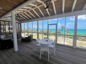Dining - 2 Beachfront Houses for Groups (North Palmetto Point)
