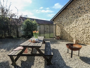 屋外ダイニングエリア