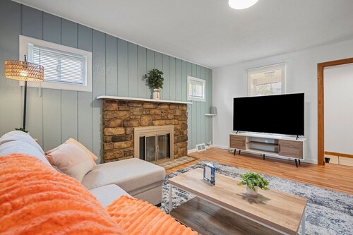 Cozy&Modern 2Bdr House Natrona