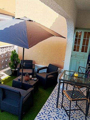 Bungalow, 1 Bedroom, Accessible, Smoking | Living room - Bungalow in La Marina Free Cancellation (San Fulgencio)