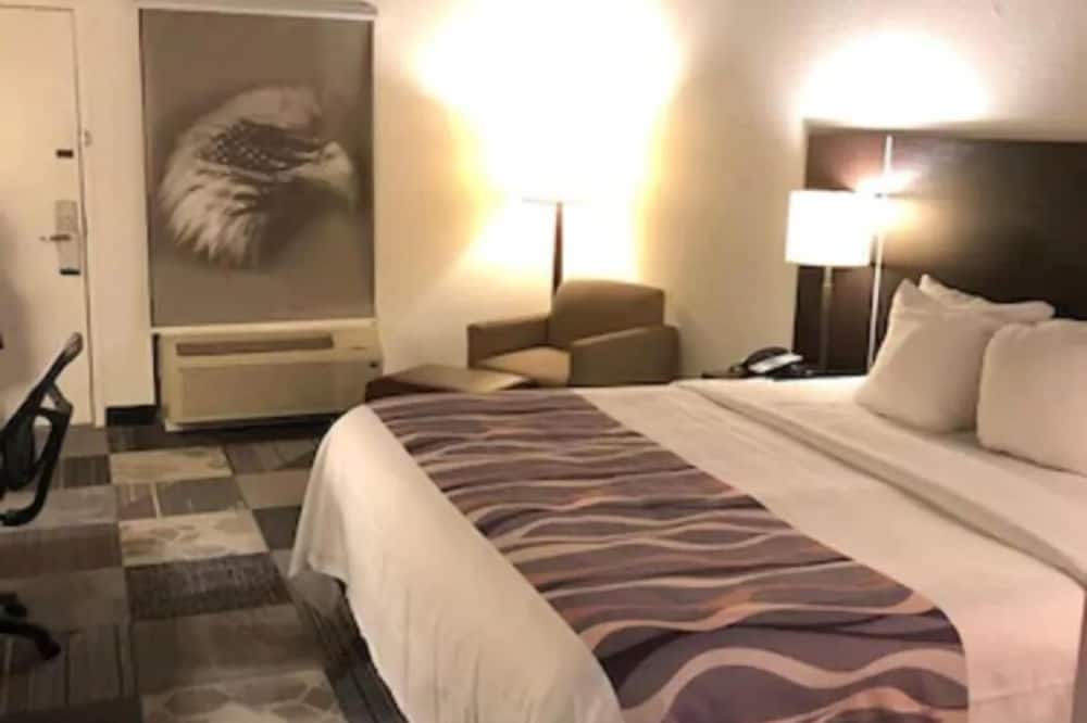 Eglin Extended Stay Hotel, a Howard Johnson by Wyndham