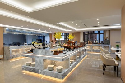 Ramada by Wyndham Urumqi Midong