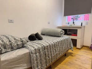 1 室のベッドルーム、WiFi、ベッドシーツ