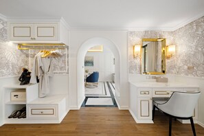 Exclusive Suite, Ocean View | 1 bedroom, blackout drapes, iron/ironing board, free WiFi