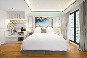 Superior Double Room | 1 bedroom, blackout drapes, iron/ironing board, free WiFi