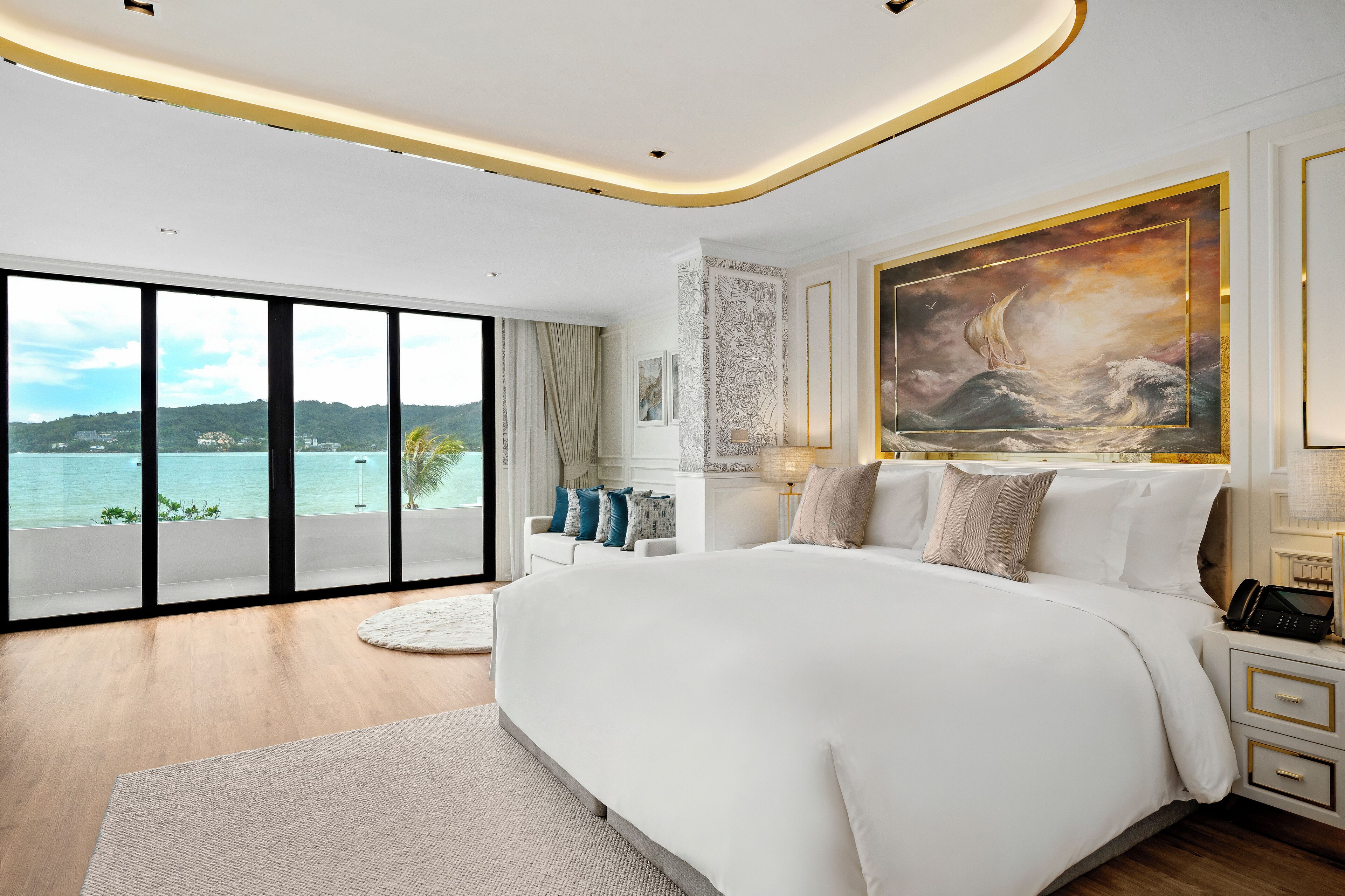 Junior suite, balkon, uitzicht op zee | Uitzicht op strand/zee