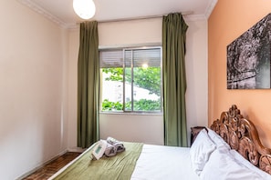 1 bedroom, iron/ironing board, Internet, bed sheets