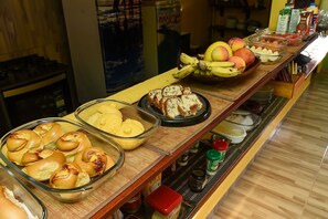 تناول الطعام