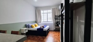 1 Schlafzimmer, Bügeleisen/Bügelbrett, Internetzugang, Bettwäsche
