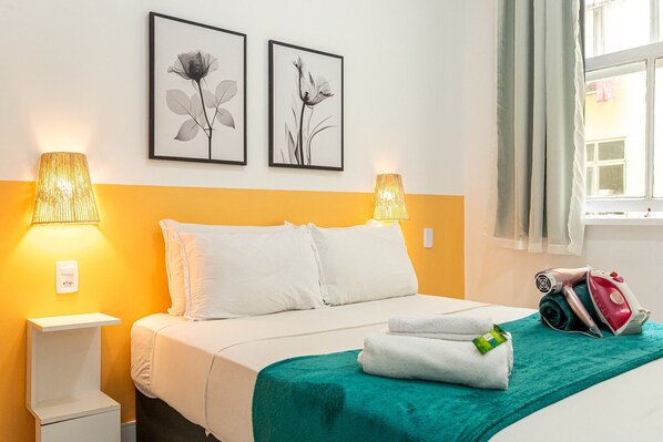 2 bedrooms, iron/ironing board, Internet, bed sheets