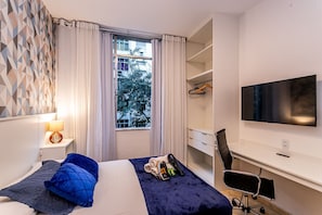 2 chambres, fer et planche à repasser, accès Internet, draps fournis