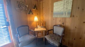 Cottage, 1 queensize bed, huisdieren toegestaan, bijgebouw | Interieur