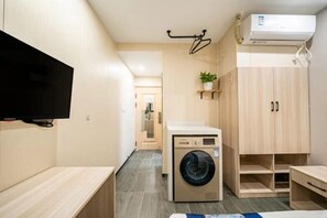 Room - Shanghai Tianyang Hotel (Huangxing Road Subway Station) (Shanghai)