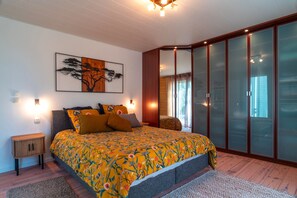 5 Schlafzimmer, Bügeleisen/Bügelbrett, kostenloses WLAN