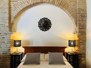 Comfort Studio, Patio, Courtyard View - Paseo Colonial - El Monasterio 4 (Santo Domingo)