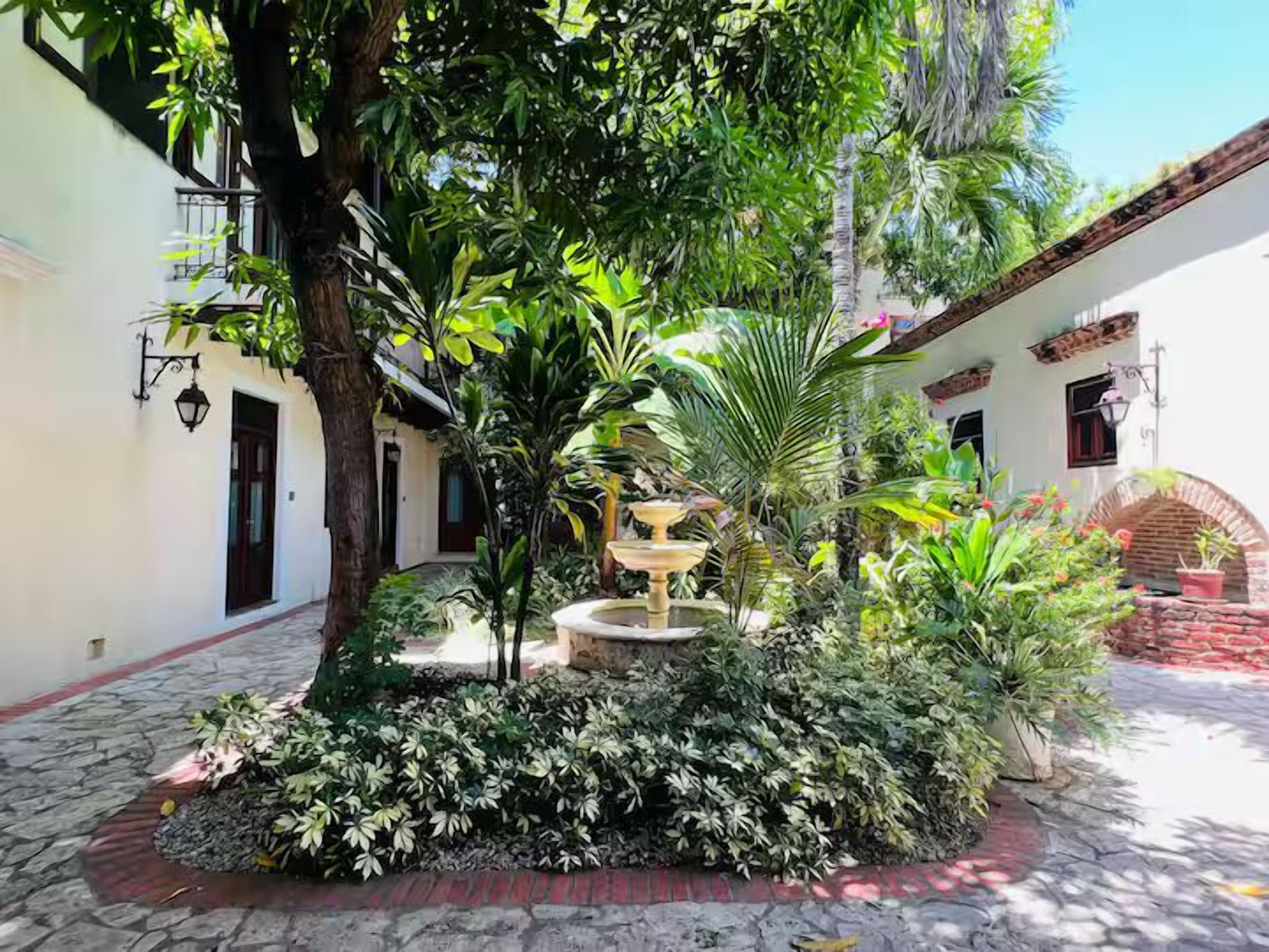 Photo - Paseo Colonial - El Monasterio #4