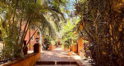 Paseo Colonial - El Monasterio 4