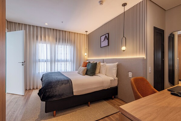 Premium Apartment, 1 Double Bed, City View | 1 bedroom, in-room safe, laptop workspace, blackout drapes