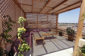 Terrace/patio - King size in a 5 bedhouse Riad-Guesthouse in Madina (Marrakesh)