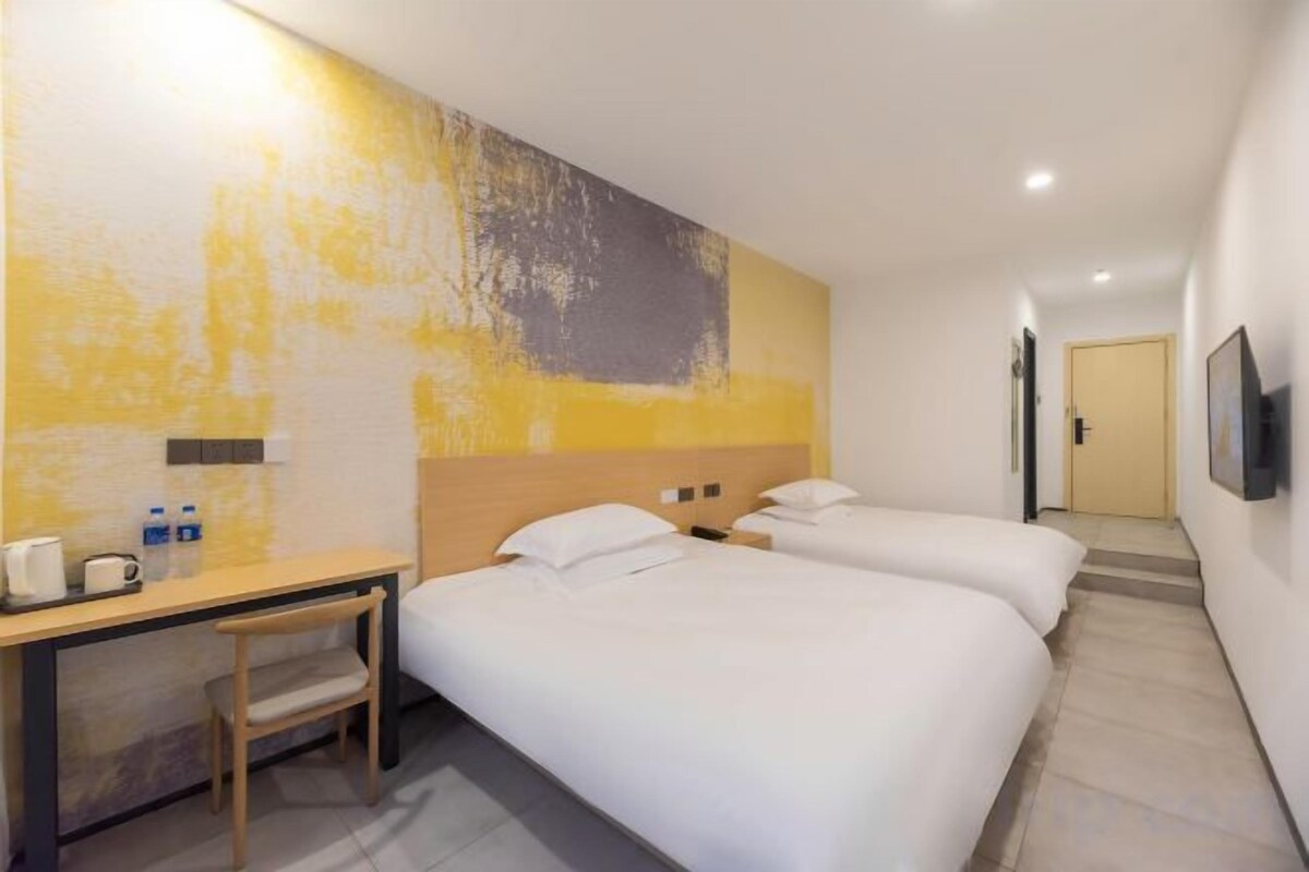 Business 2-bed Room